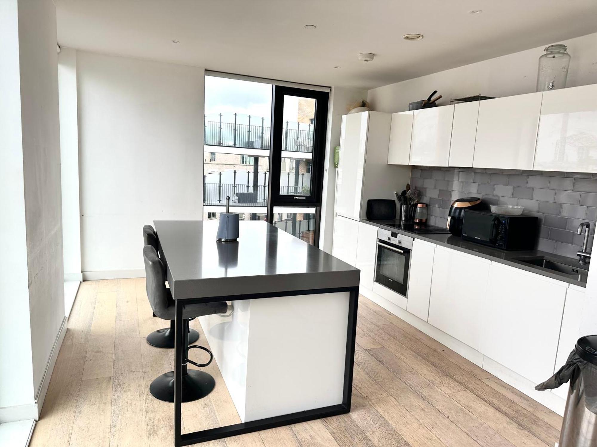 Penthouse 1 Bedroom Apartament Londra